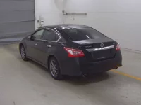 Nissan TEANA лот № 7042 оценка 3.5  с аукциона в Японии 1