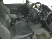 Mitsubishi PAJERO лот № 7102 оценка 3.5  с аукциона в Японии 3