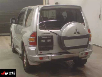 Mitsubishi PAJERO  с аукциона в Японии