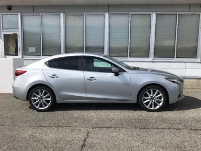 Mazda AXELA  с аукциона в Японии