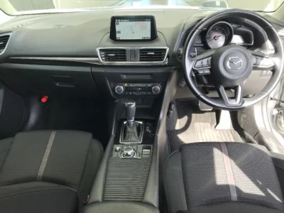 Mazda AXELA  с аукциона в Японии