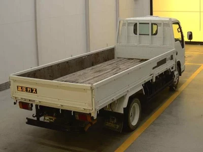 Isuzu ELF  с аукциона в Японии