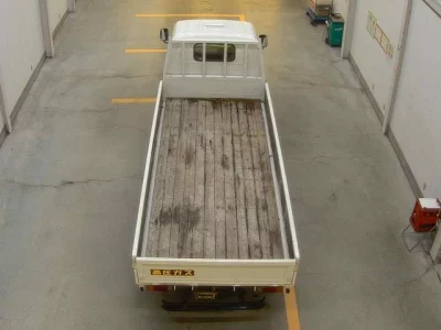 Isuzu ELF  с аукциона в Японии