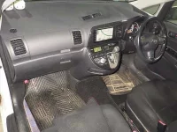 Toyota WISH лот № 3077 оценка R  с аукциона в Японии 4