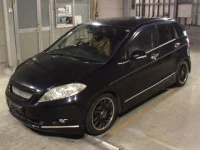 Honda EDIX лот № 8482 оценка 3.5  с аукциона в Японии 3