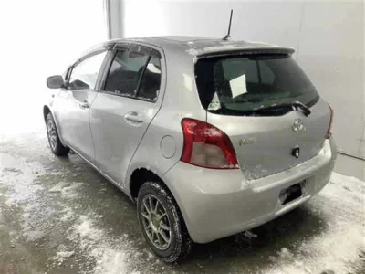Toyota VITZ  с аукциона в Японии