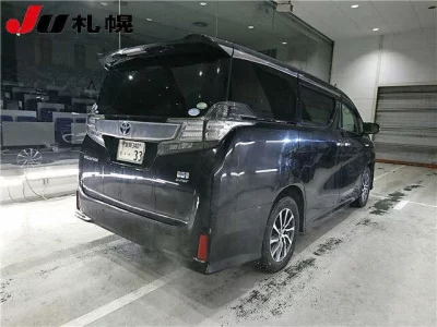 Toyota VELLFIRE  с аукциона в Японии