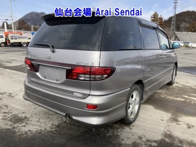 Toyota ESTIMA  с аукциона в Японии