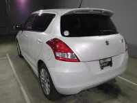 Suzuki SWIFT лот № 3087 оценка 4  с аукциона в Японии 3