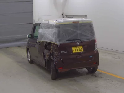 Nissan DAYZ ROOX  с аукциона в Японии