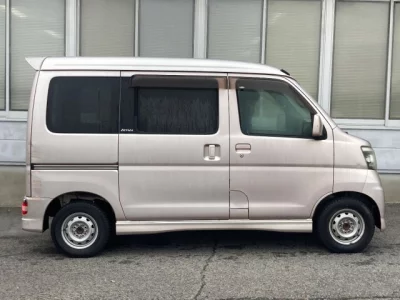 Daihatsu Atrai Wagon  с аукциона в Японии