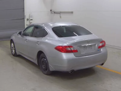 Nissan FUGA  с аукциона в Японии