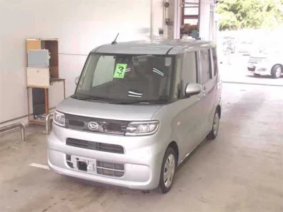 Daihatsu TANTO  с аукциона в Японии