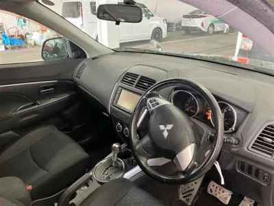 Mitsubishi RVR