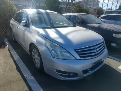 Nissan TEANA  с аукциона в Японии