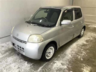 Daihatsu Esse  с аукциона в Японии