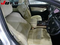 Toyota CROWN лот № 1518 оценка 4  с аукциона в Японии 4