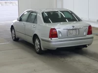 Toyota PROGRES лот № 2399 оценка 4  с аукциона в Японии 1