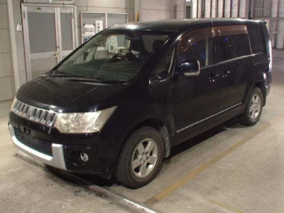 Mitsubishi DELICA D5  с аукциона в Японии