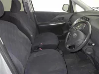 Toyota RACTIS лот № 134 оценка 3  с аукциона в Японии 2