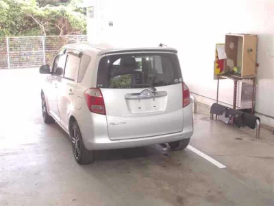 Toyota RACTIS  с аукциона в Японии