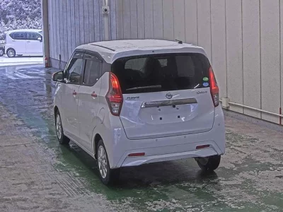 Nissan DAYZ  с аукциона в Японии