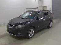 Nissan X-TRAIL лот № 8507 оценка 4  с аукциона в Японии 2