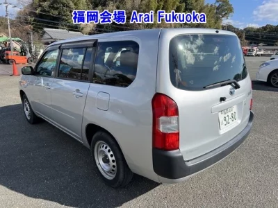 Toyota SUCCEED  с аукциона в Японии