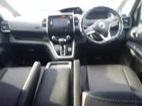 Nissan SERENA лот № 2185 оценка 3  с аукциона в Японии 2