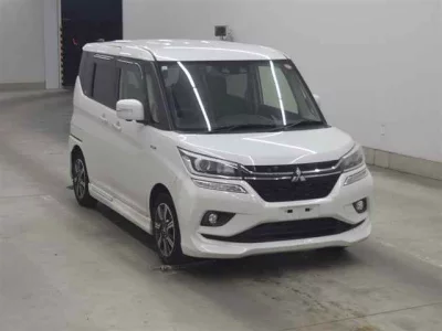 Mitsubishi DELICA D2