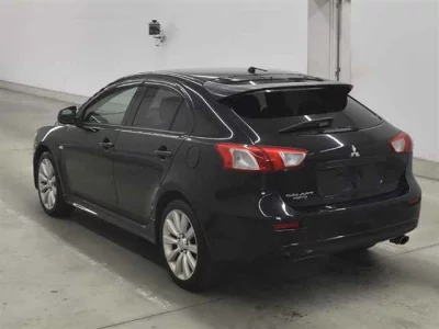 Mitsubishi GALANT FORTIS  с аукциона в Японии