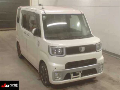Daihatsu WAKE  с аукциона в Японии