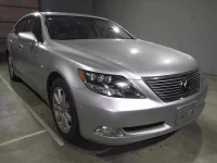 Lexus LS лот № 3118 оценка 3.5  с аукциона в Японии 2