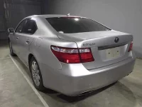 Lexus LS лот № 3118 оценка 3.5  с аукциона в Японии 3