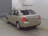 Nissan TIIDA LATIO лот № 8516 оценка 3  с аукциона в Японии 1