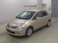 Nissan TIIDA LATIO лот № 8516 оценка 3  с аукциона в Японии 2