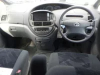 Toyota ESTIMA лот № 2192 оценка 3.5  с аукциона в Японии 2