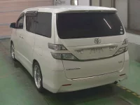 Toyota VELLFIRE лот № 114 оценка 3.5  с аукциона в Японии 1