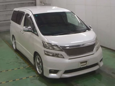 Toyota VELLFIRE  с аукциона в Японии