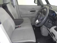 Nissan ROOX лот № 142 оценка R  с аукциона в Японии 2