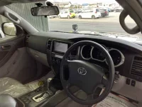 Toyota HILUX SURF лот № 25146 оценка 4.5  с аукциона в Японии 2