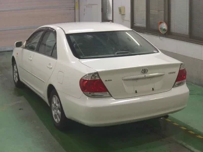 Toyota CAMRY  с аукциона в Японии