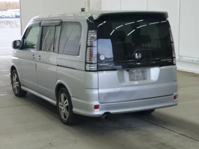 Honda STEP WAGON  с аукциона в Японии