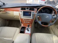 Toyota CROWN лот № 6063 оценка 3  с аукциона в Японии 3