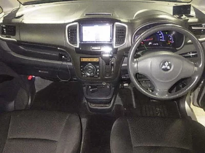 Mitsubishi DELICA D2