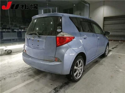 Toyota RACTIS  с аукциона в Японии