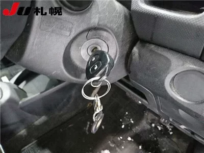 Toyota VITZ  с аукциона в Японии