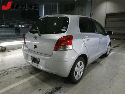 Toyota VITZ  с аукциона в Японии