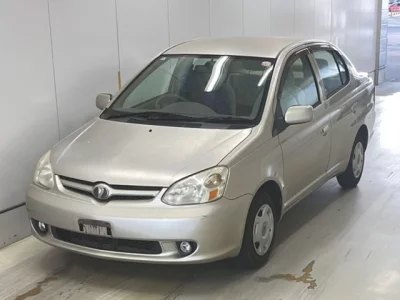 Toyota PLATZ  с аукциона в Японии