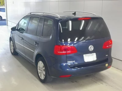 Volkswagen GOLF TOURAN  с аукциона в Японии